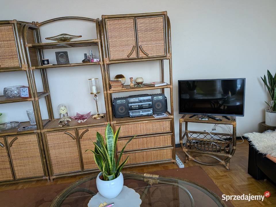 Sprzedam rattanową meblościankę Piękny mebel w Bydgoszcz