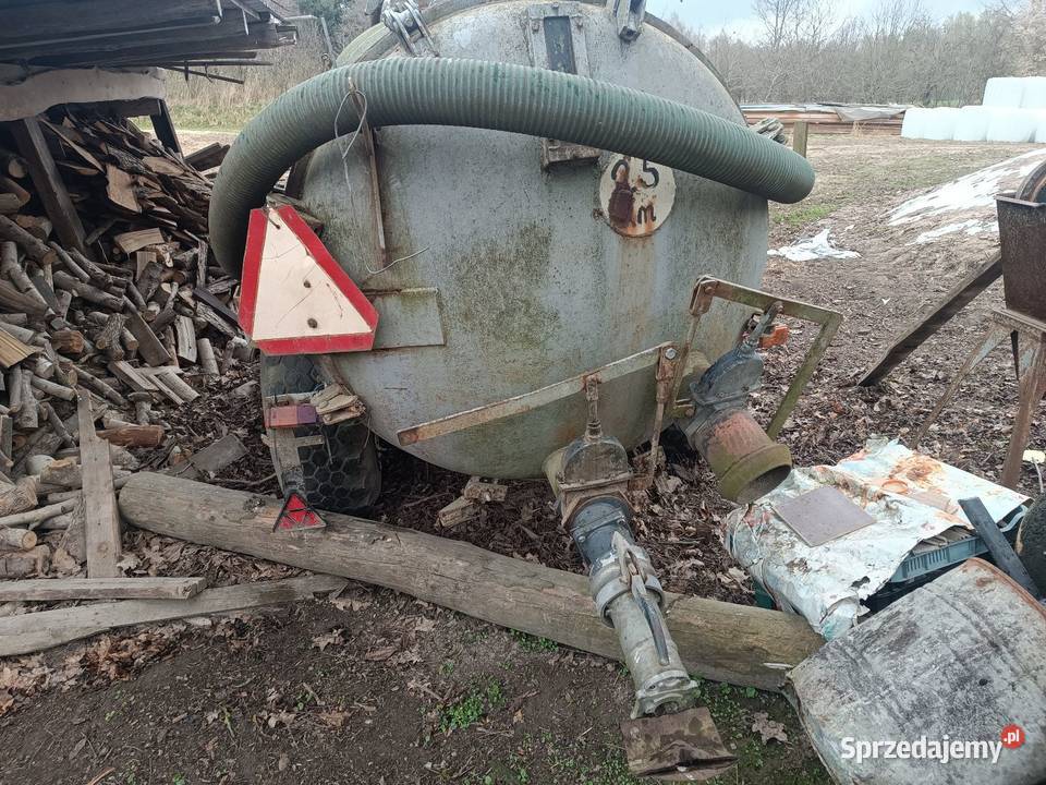 Beczka na podwoziu sprzedam