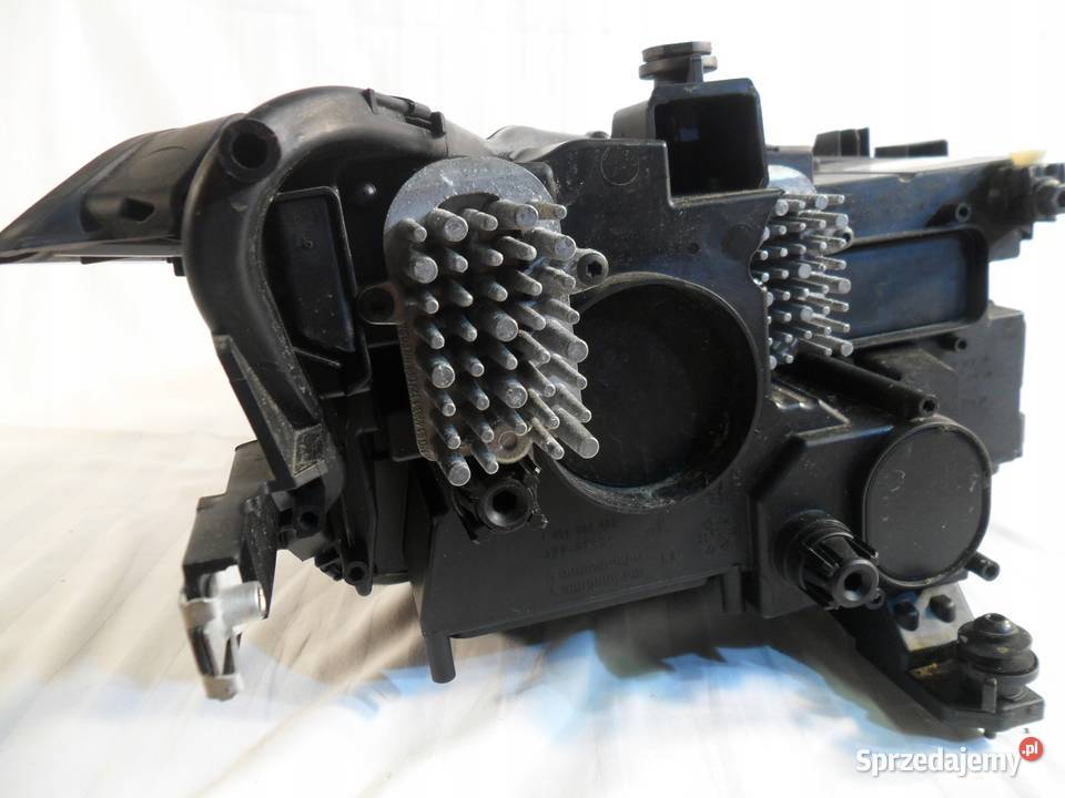 Volkswagen Tiguan II Lift reflektor lewy przedni osobowe Nowy Tomyśl sprzedam