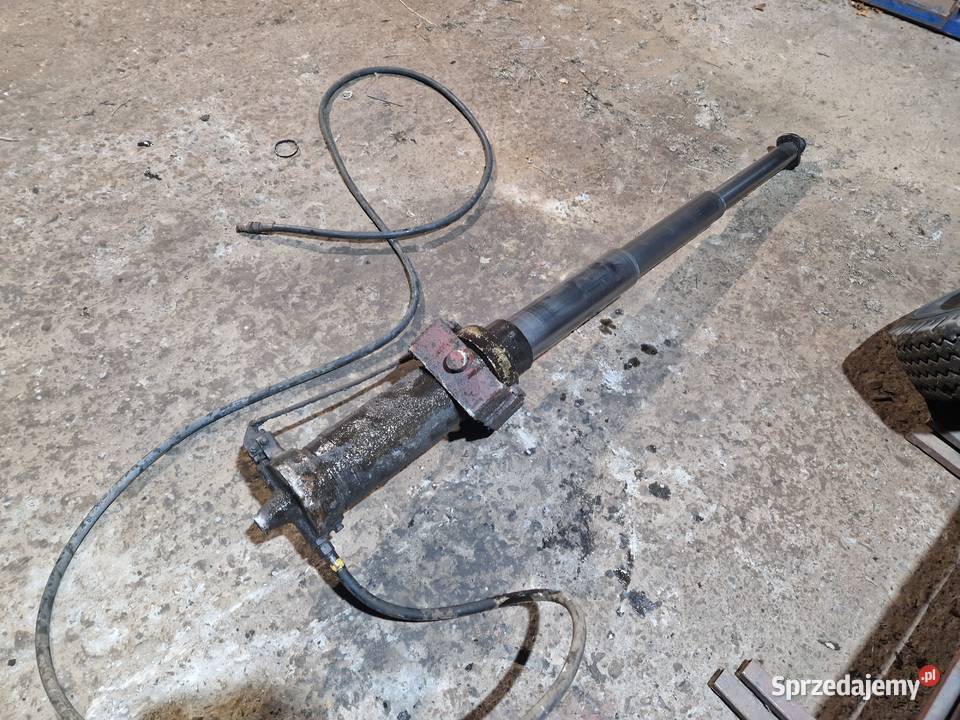 Siłownik wywrotu do przyczepy D 47 z kołyską D Kalwaria Zebrzydowska