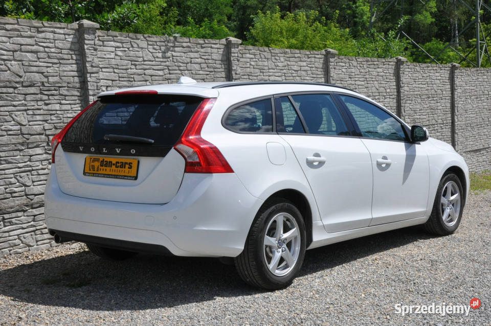 Volvo V60 20 5cylindrów Pełny serwis w ASO relingi dachowe Dąbrowa Górnicza