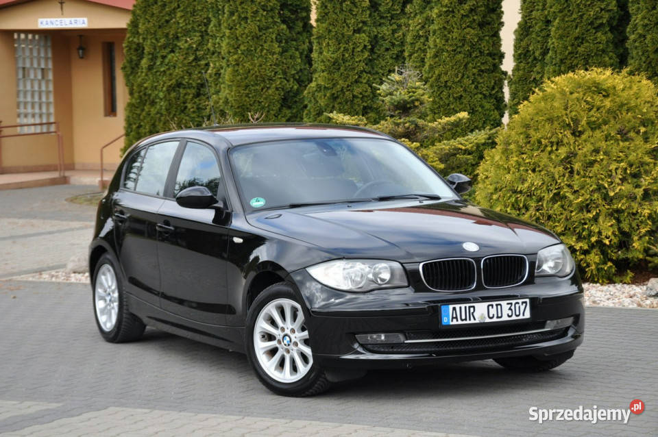 BMW 118 20i143114LiftWelurParktronikI światła przeciwmgielne mazowieckie Ostrów Mazowiecka