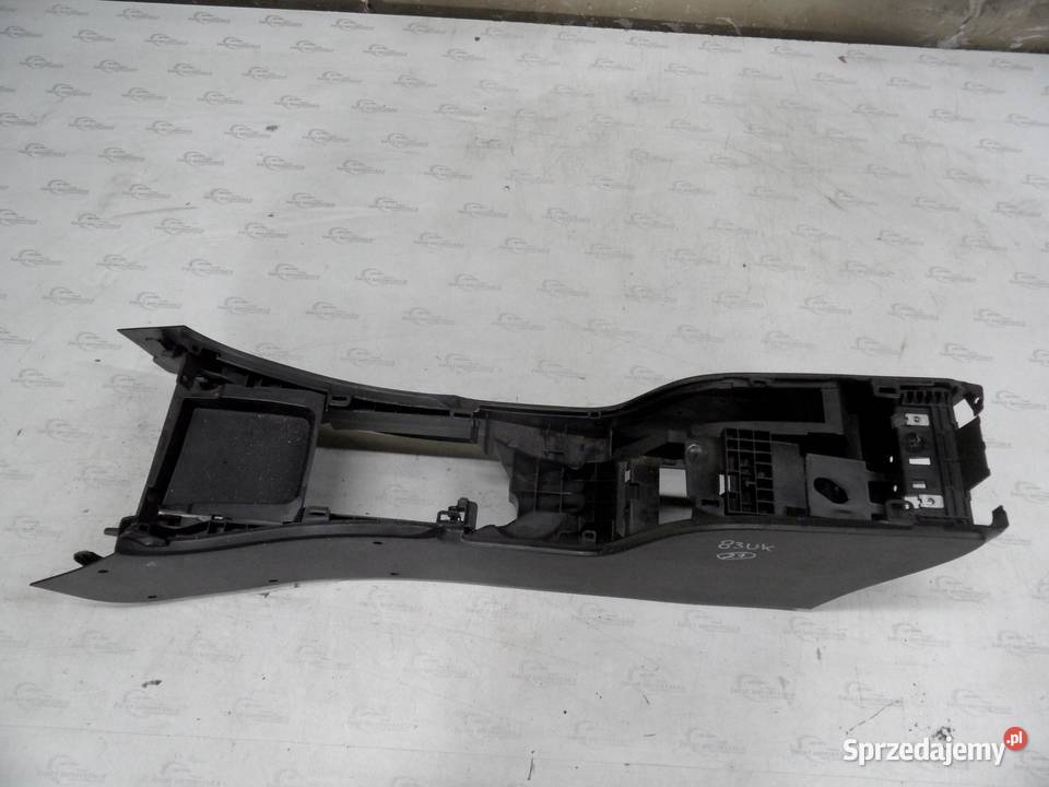 MERCEDES W169 LIFT 09r tunel kanał środkowy