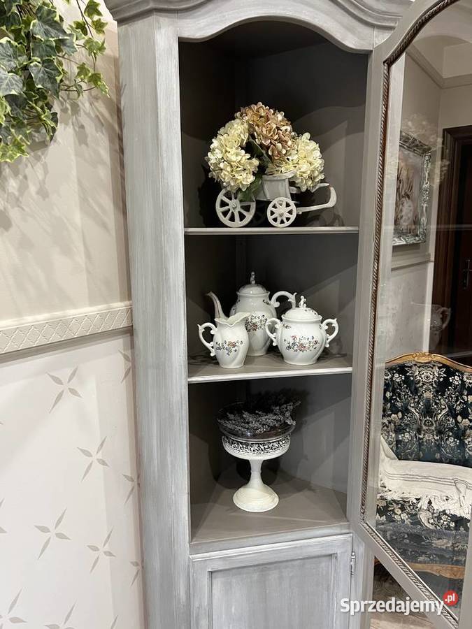 Narożna witryna szara shabby Żary