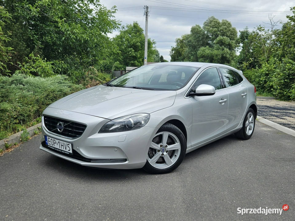 Volvo V40 20d 150 5 cylindrów Geartronic Xenon Zarejestrowany w Polsce sprzedam