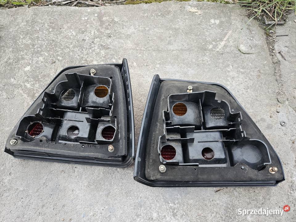 Lampy Tylne Golf II 2 prawa lewa Kłodawa