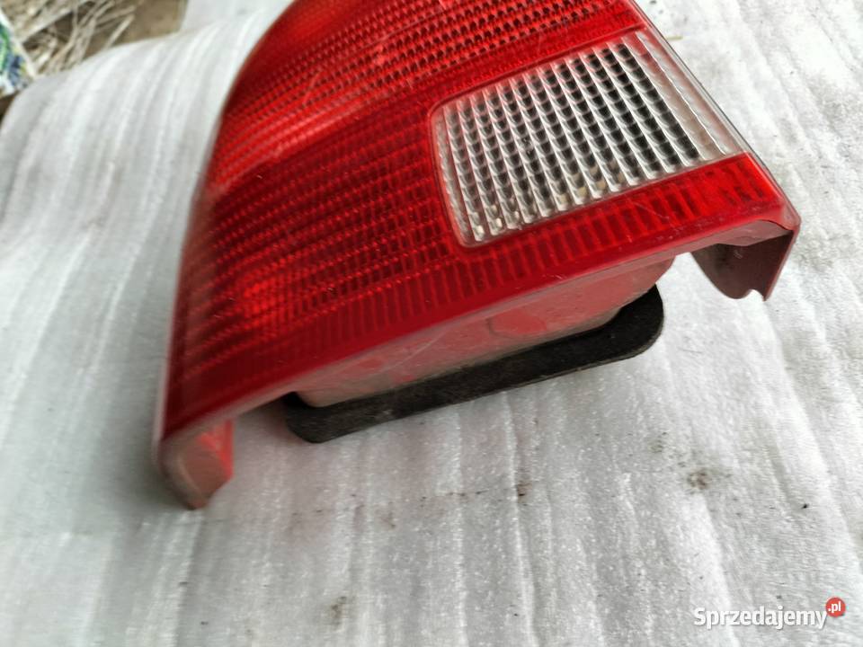 Volkswagen Bora LAMPA TYŁ TYLNA LEWA lubelskie