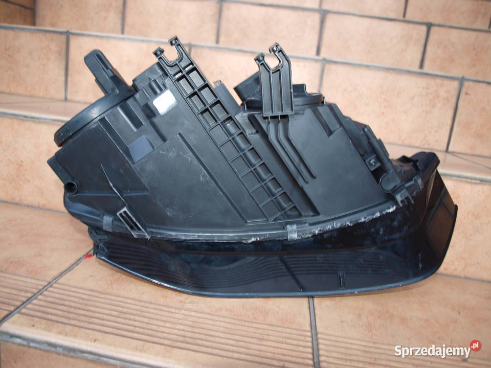 Audi A4 B8 lampa lewa przód zwykła 2012 2015r