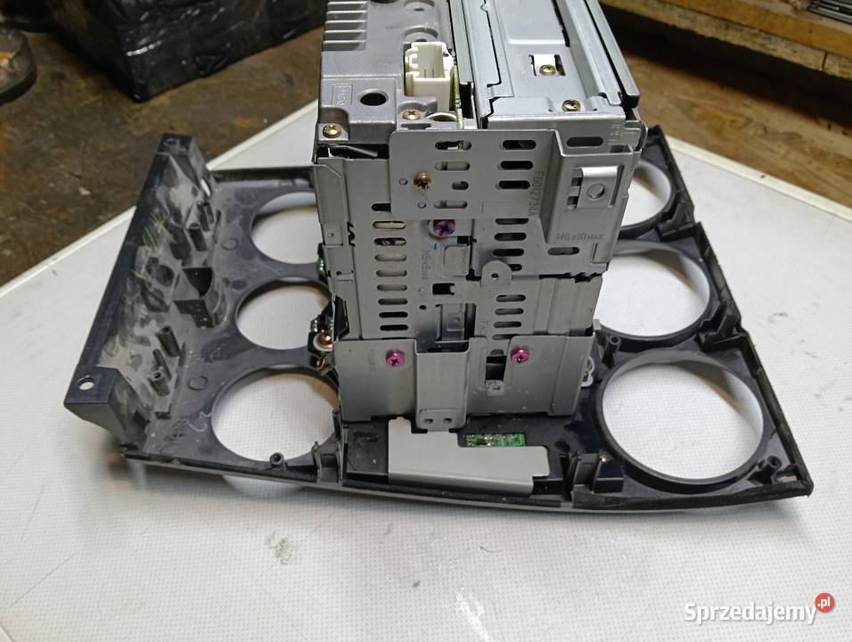 Mazda 6 GG panel środkowy radio CD osobowe Drążdżewo Nowe