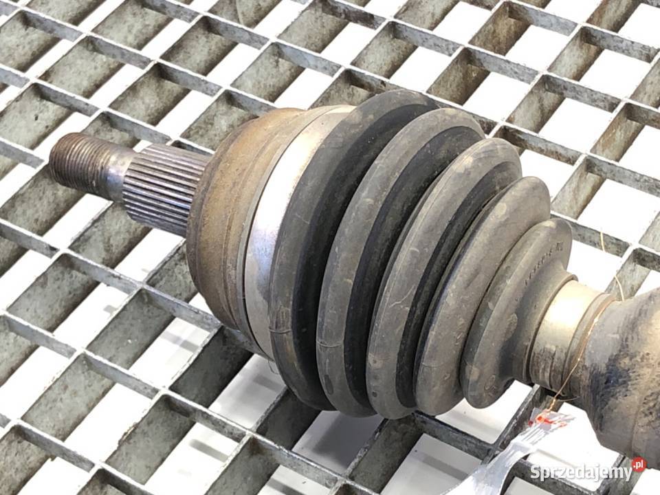 PÓŁOŚ PRAWY PRZÓD AUDI A3 8L 16 101 9606 PRZEGUB sprzedam