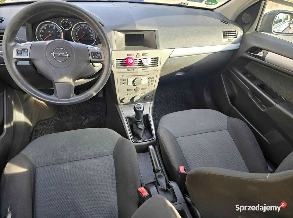 Opel Astra H 16 Benzyna 247326km Mława