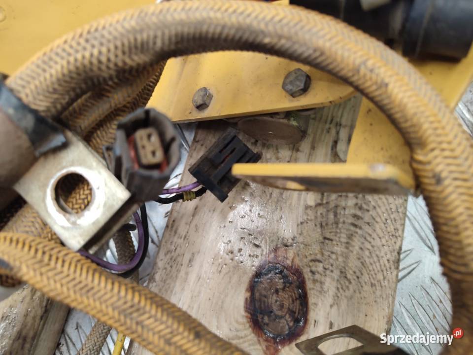 Wspornik 1374285 wiązka elektryczna CAT TH 62 Pozostałe Wilkowo