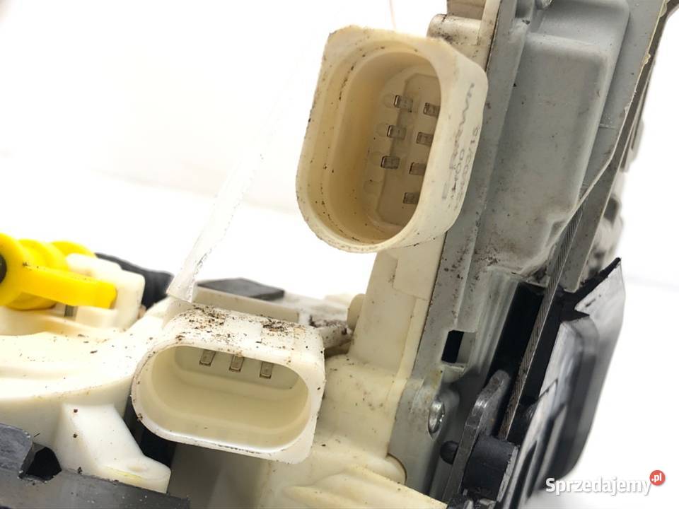 ZAMEK DRZWI PRAWY PRZÓD AUDI A7 4G Hatchback osobowe