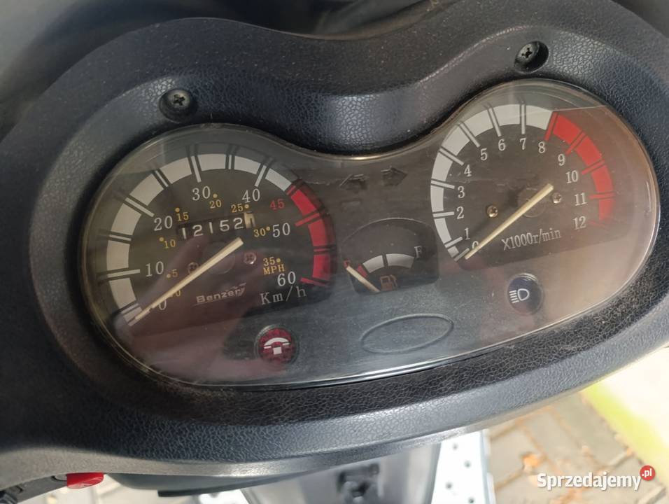 Skuter Benzer Rok produkcji 2008 śląskie Częstochowa