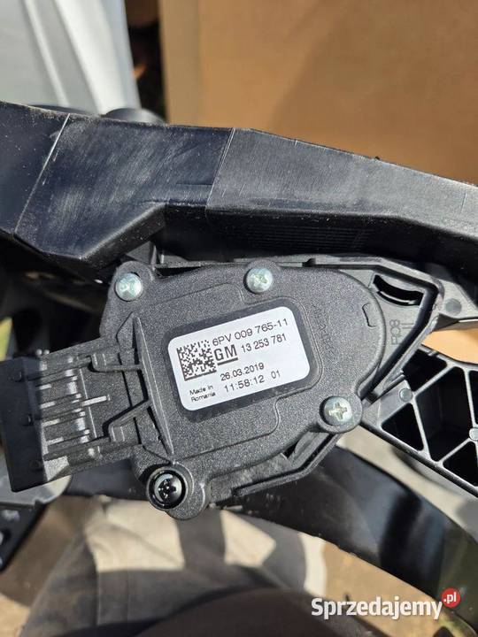 Pedały Pedał sprzęgła hamulca gazu Opel Zafira C osobowe