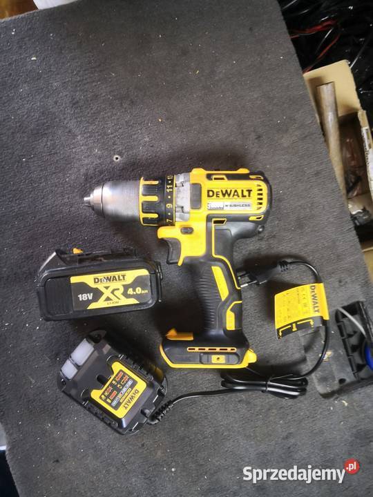DeWalt DCD790 ładowarka i akumulator 4Ah Hrubieszów