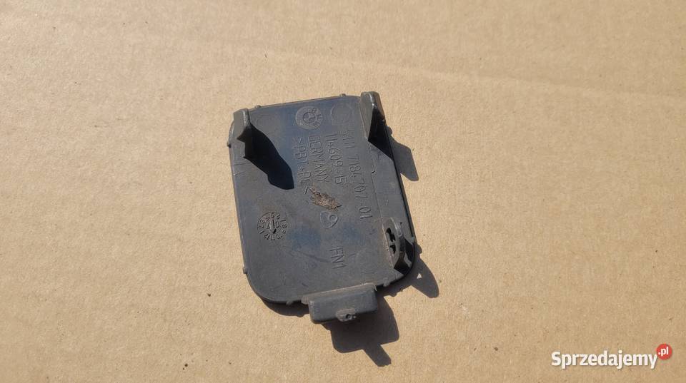 BMW 5 E60 E61 LIFT ZAŚLEPKA HAK ZDERZAK PRAWY Ruda Śląska sprzedam