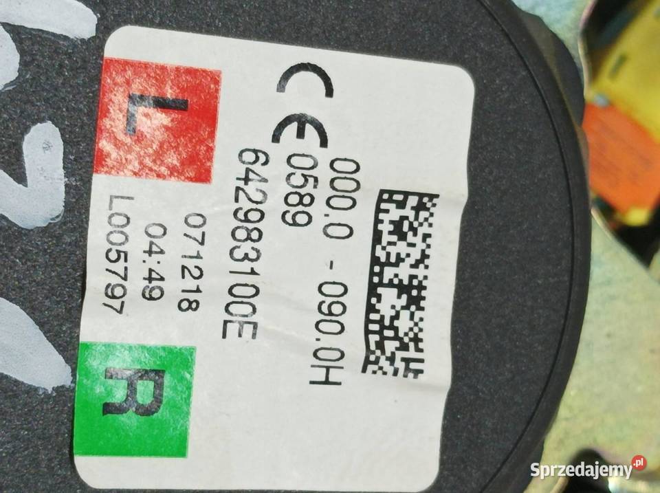 PAS BEZPIECZEŃSTWA PRAWY TYŁ KANAPY 31462756