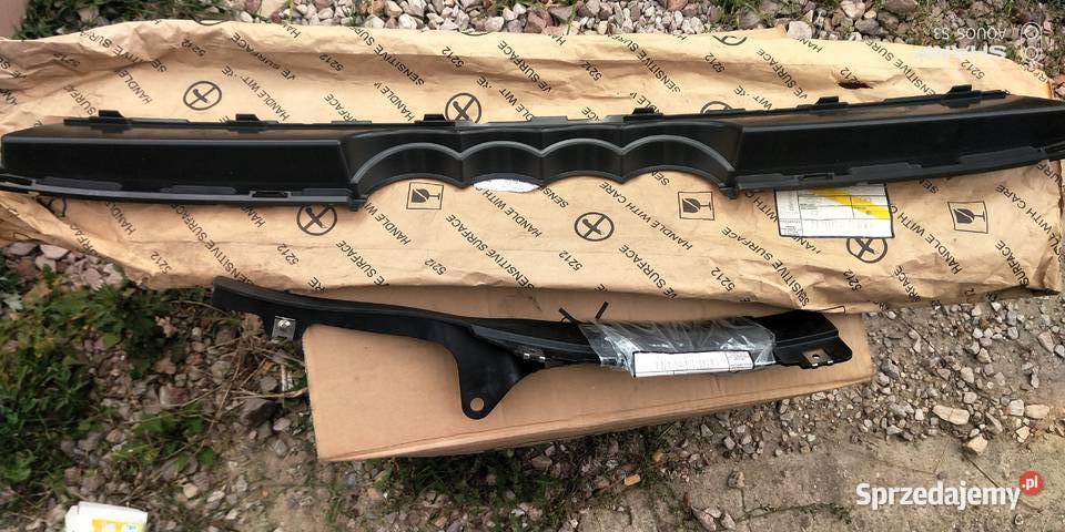 Audi Q7 II Nowe wzmocnienie atrapyhokej dolny