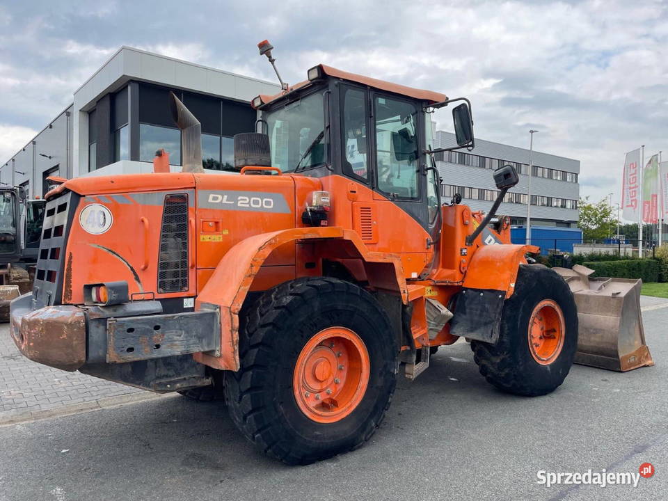 Ladowarka kolowa DOOSAN DL 200 3A tez leasing