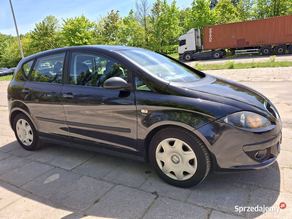 sprzedam samochód marki Seat podgrzewane fotele Łódź