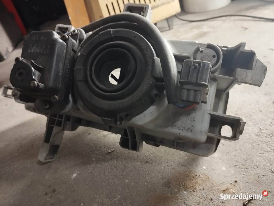 Lampa prawy przód Honda IV generacji przedlift Poznań sprzedam