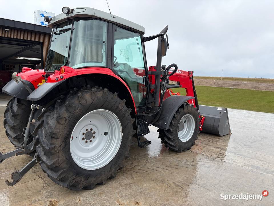 Ciągnik Massey Ferguson 5430 z ładowarką Małkowice