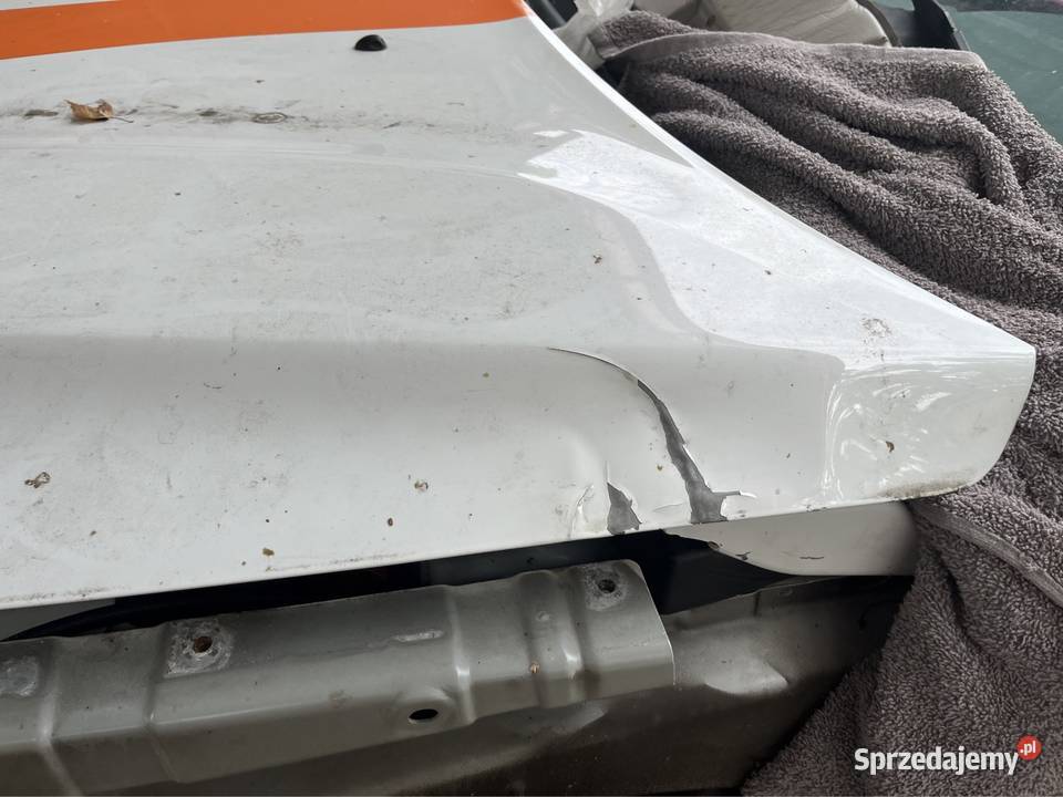 Maska Dacia duster 2 Biała do poprawy dwa punkty Tomaszów Mazowiecki