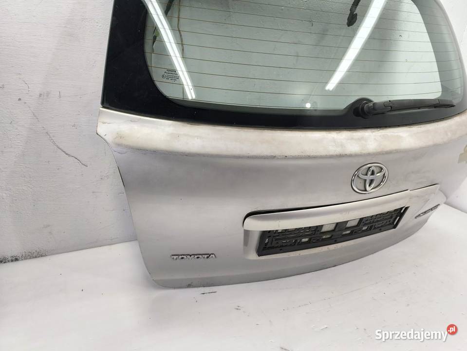 KLAPA BAGAZNIKA TYŁ TOYOTA AVENSIS II T25 KOMBI wielkopolskie