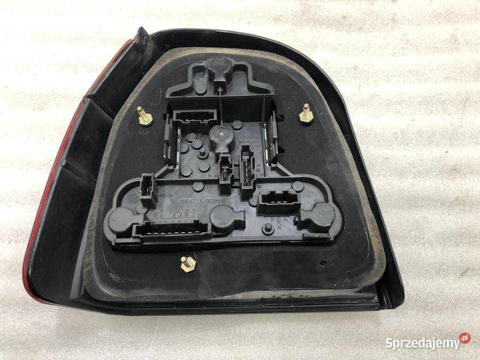 LAMPA PRAWY TYŁ VOLKSWAGEN GOLF III 1H6945257 sprzedam