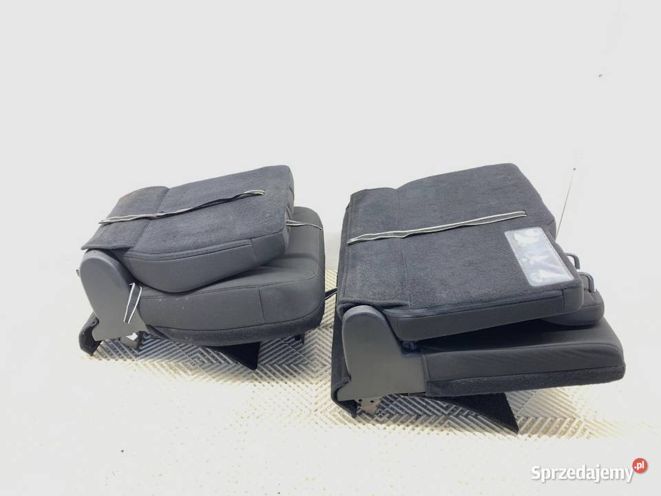 KANAPA TRZECI RZĄD CHRYSLER PACIFICA Minivan