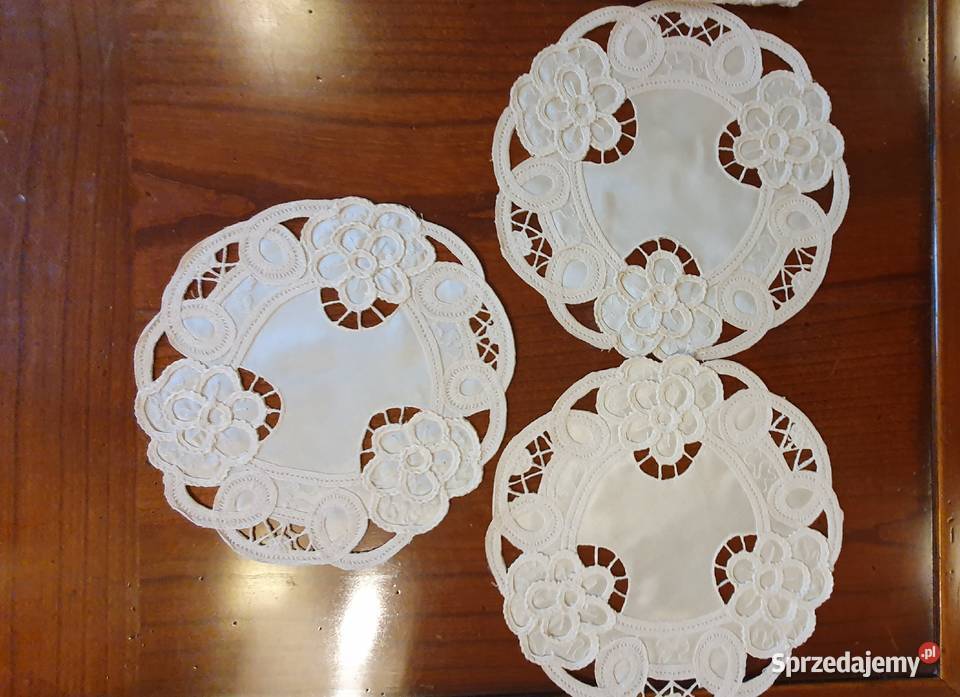 SERWETKI haftowane ręcznie wykonane komplet sprzedam