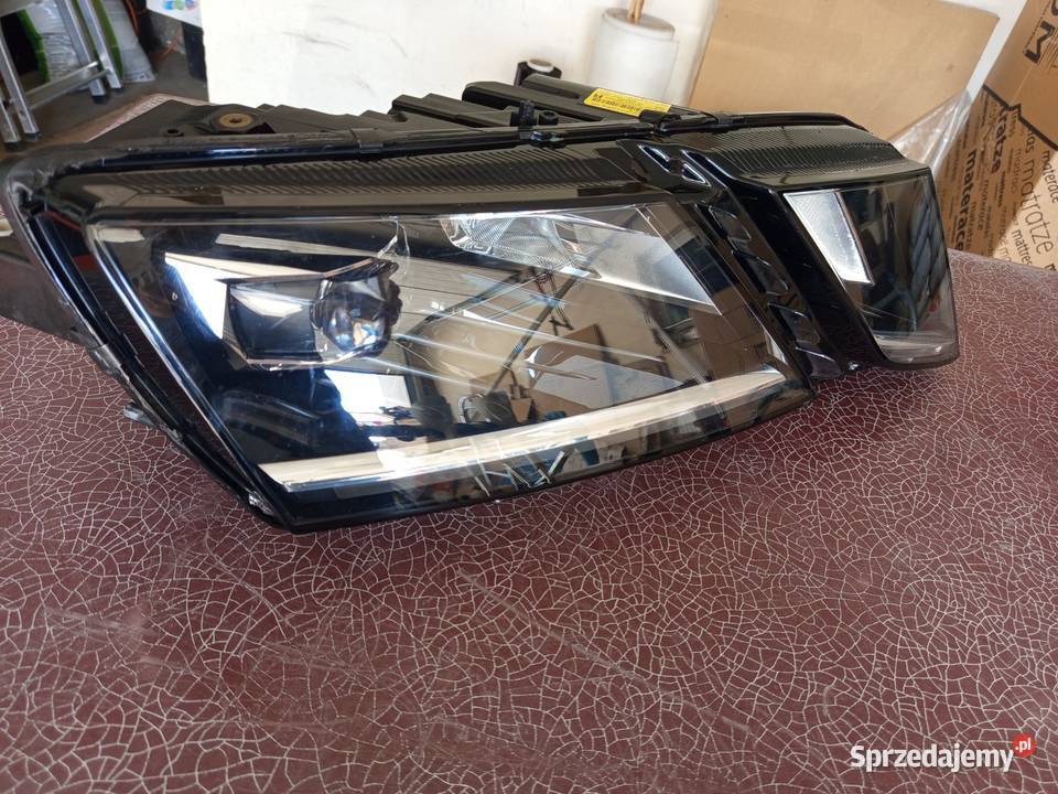 Lampa przednia prawa Skoda Octavia 3 lift full Bolesławiec