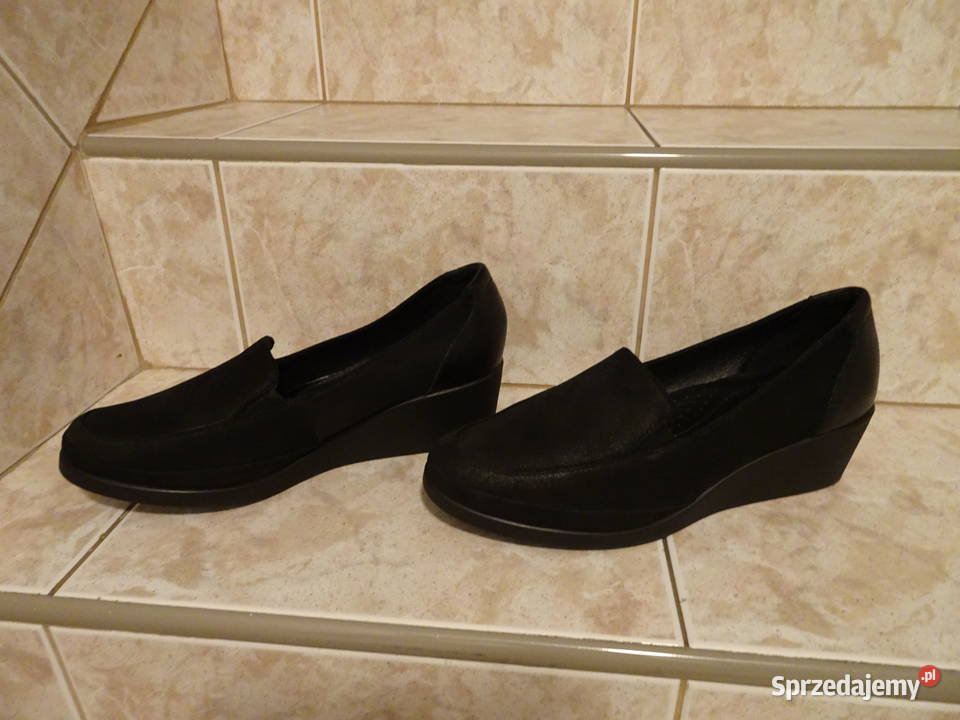 czarne półbuty na koturnie Go Soft rozmiar 40 mazowieckie