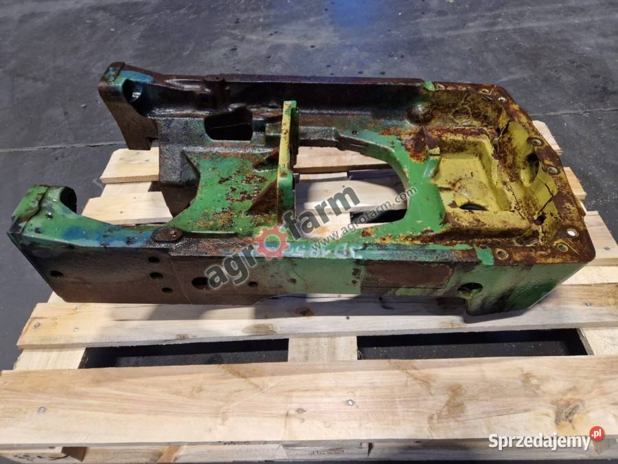 Wspornik przedniego mostu John Deere 1950 1850 Byków