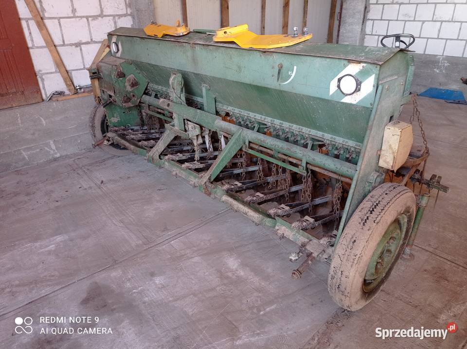 Siewnik zbożowy Poznaniak 27m Goniądz sprzedam