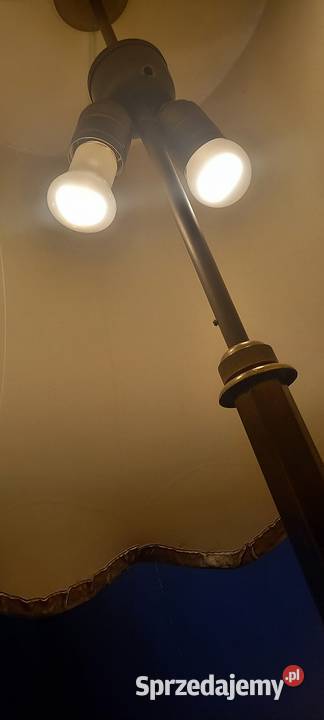 Mosiężna lampa podłogowa z abażurem Skierniewice