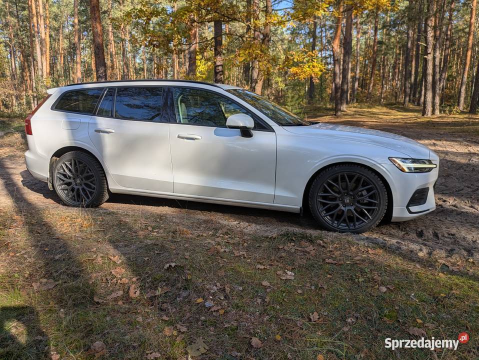 Volvo V60 T5 FWD 2020 stan świętokrzyskie Pliskowola sprzedam