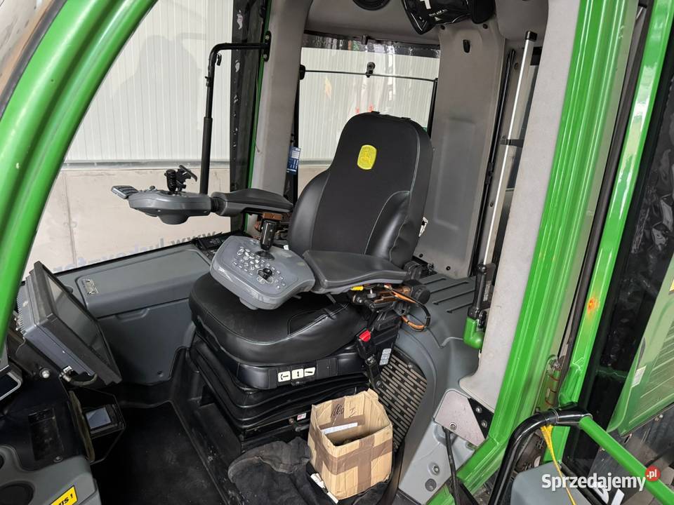 Harvester john deere 1470E