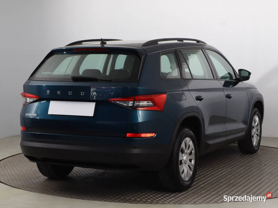 Skoda Kodiaq 15 TSI niebieski Bielany Wrocławskie