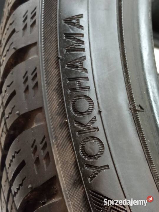 2x OPONA ZIMOWA YOKOHAMA ADVAN WINTER 23540R19 świętokrzyskie sprzedam