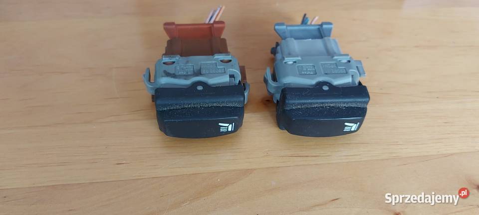 Przełącznik włącznik podgrzewania foteli Renault Szczecin