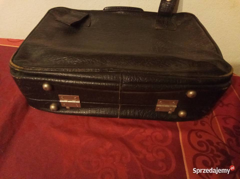 Walizka skórzana z zielonym wnętrzem PRL sprzedam
