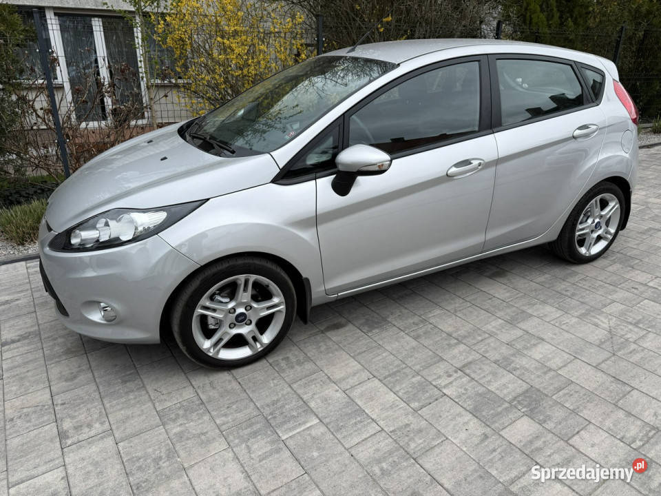 Ford Fiesta nowa Niski oryginalny przebieg Mk7 czujnik zmierzchu Fiesta Poznań