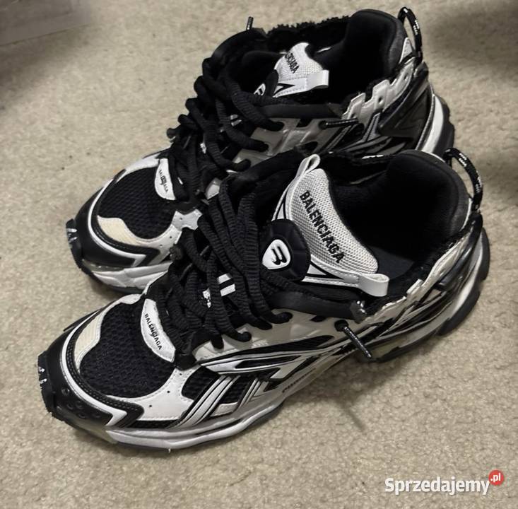 Balenciaga Runner BlackWhite