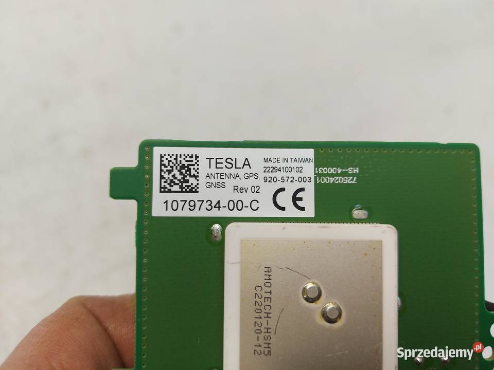 TESLA MODEL Y 2023r Wzmacniacz anteny 107973400C