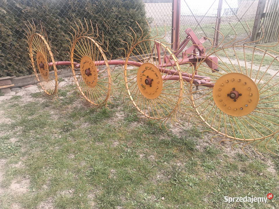 Zgrabiarko przetrząsarka gwiazdowa Sanniki