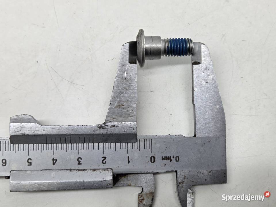 SUZUKI GSXS 750 1723 ŚRUBY ŚRUBKI TARCZY Janowice sprzedam