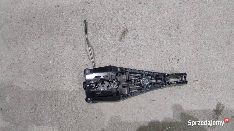 Mocowanie klamki Astra J Gniezno