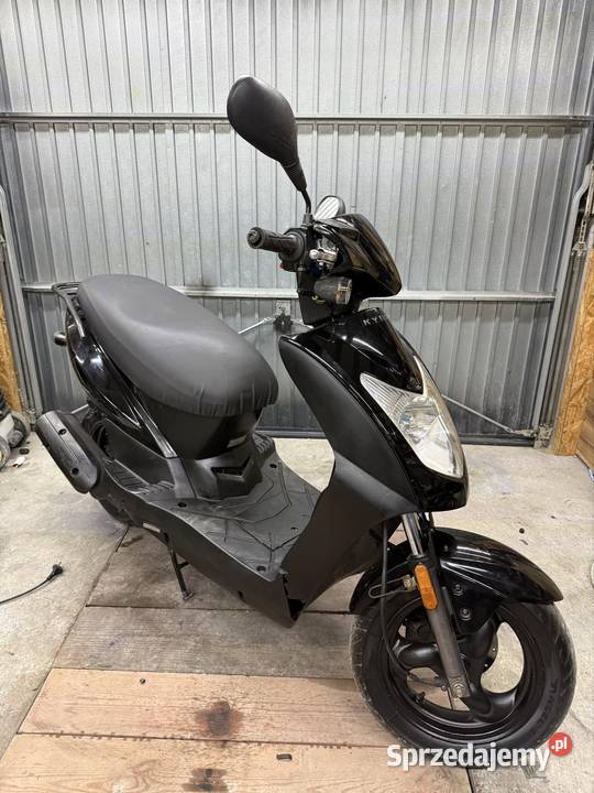 Sprzedam skuter Kymco agelity 12550 czarny łódzkie Radomsko